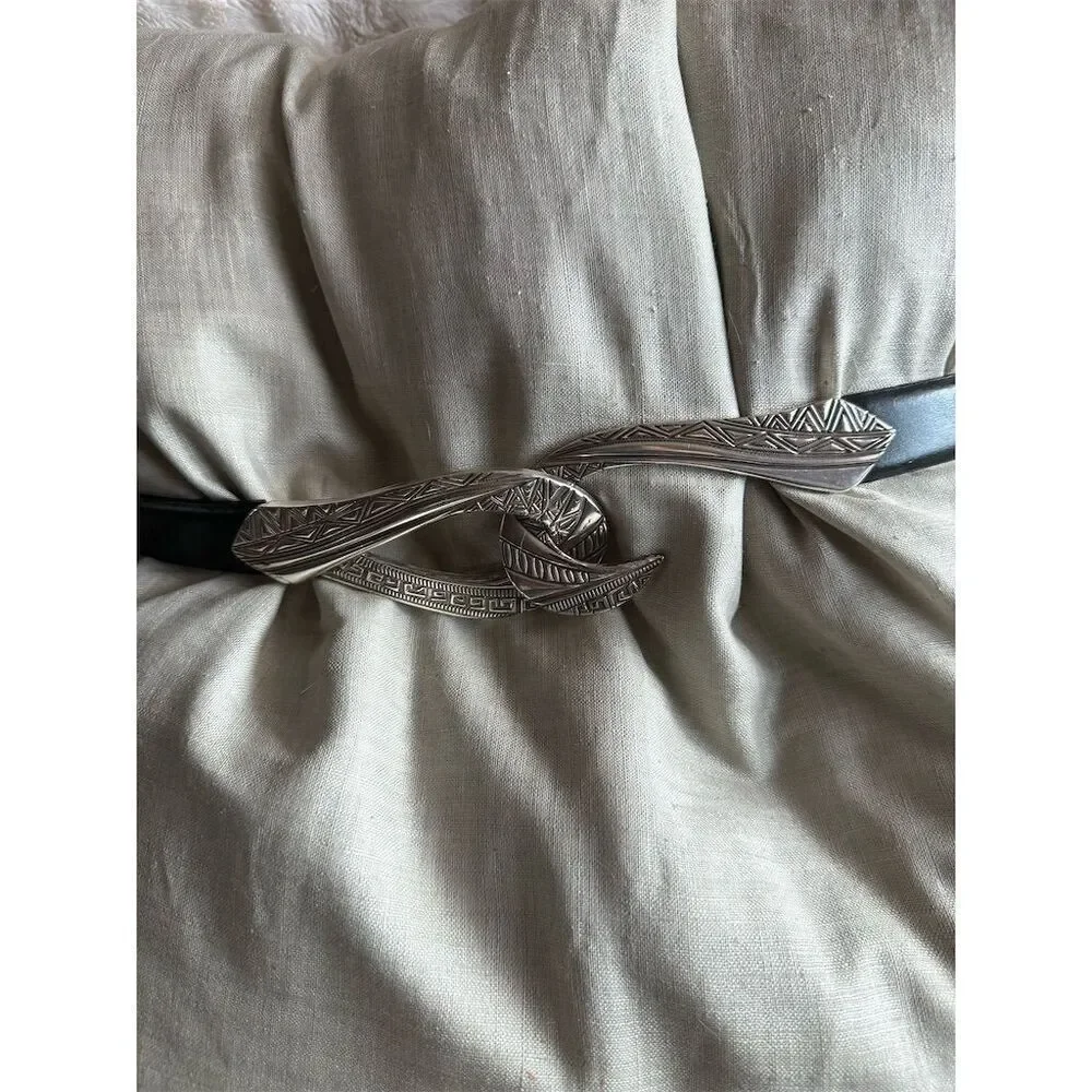 Chico's Women's Black Leather Belt Silver Claw Hook Buckle Size S/M